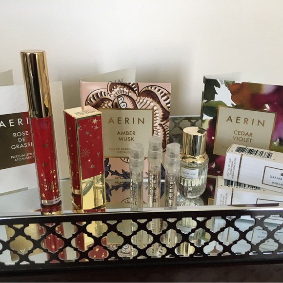 Estée Lauder assorted perfume samples. Full size lipstick & gloss. - Picture 1 of 5